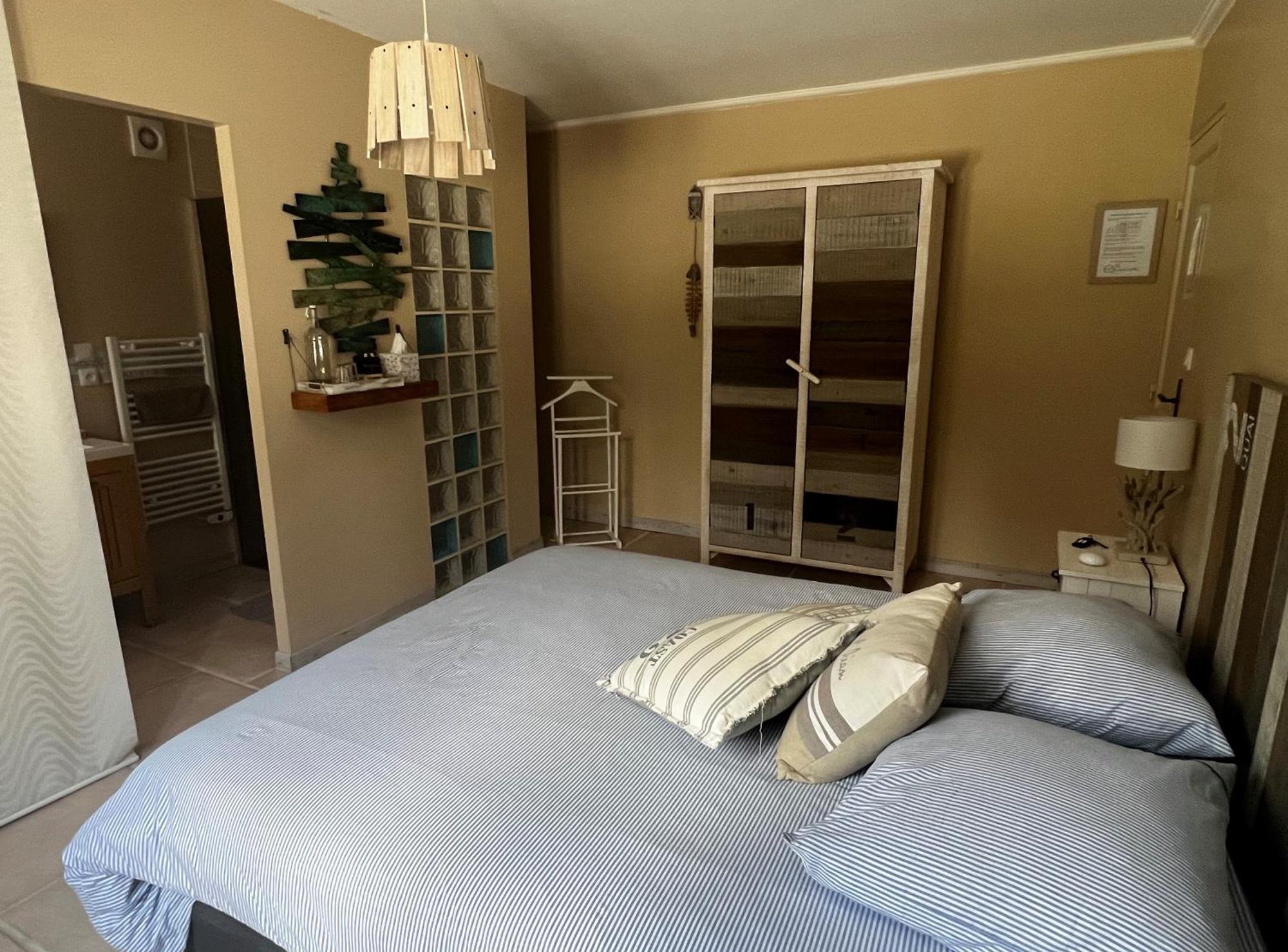 Villa Quinissole Sainte-Anastasie-sur-Issole Екстериор снимка